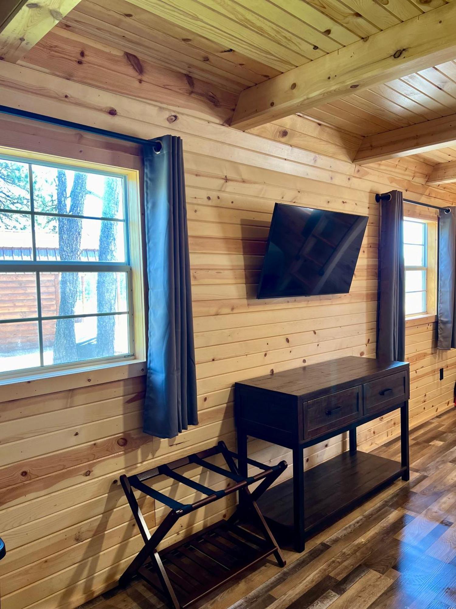 Pine Haven Lodge